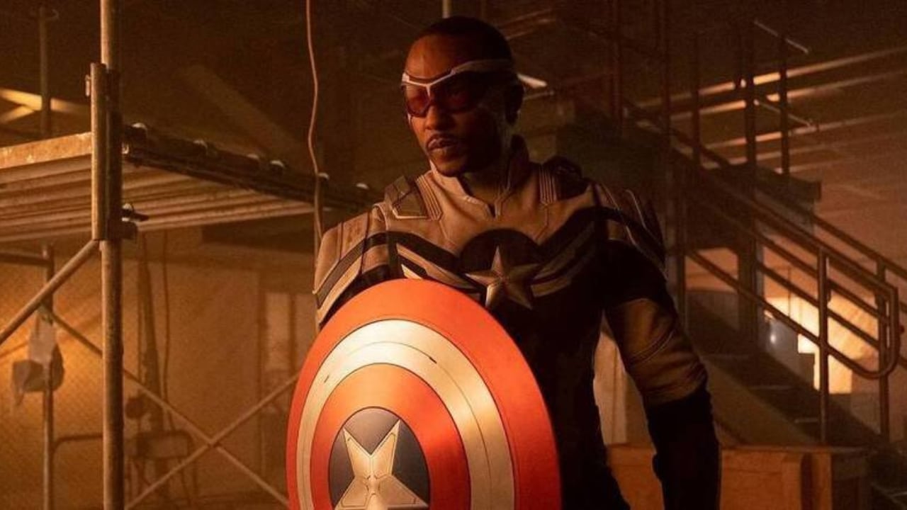 Imagens-do-set-de-Capitão-América-mostram-Sam-Wilson-com-seu-novo-uniforme