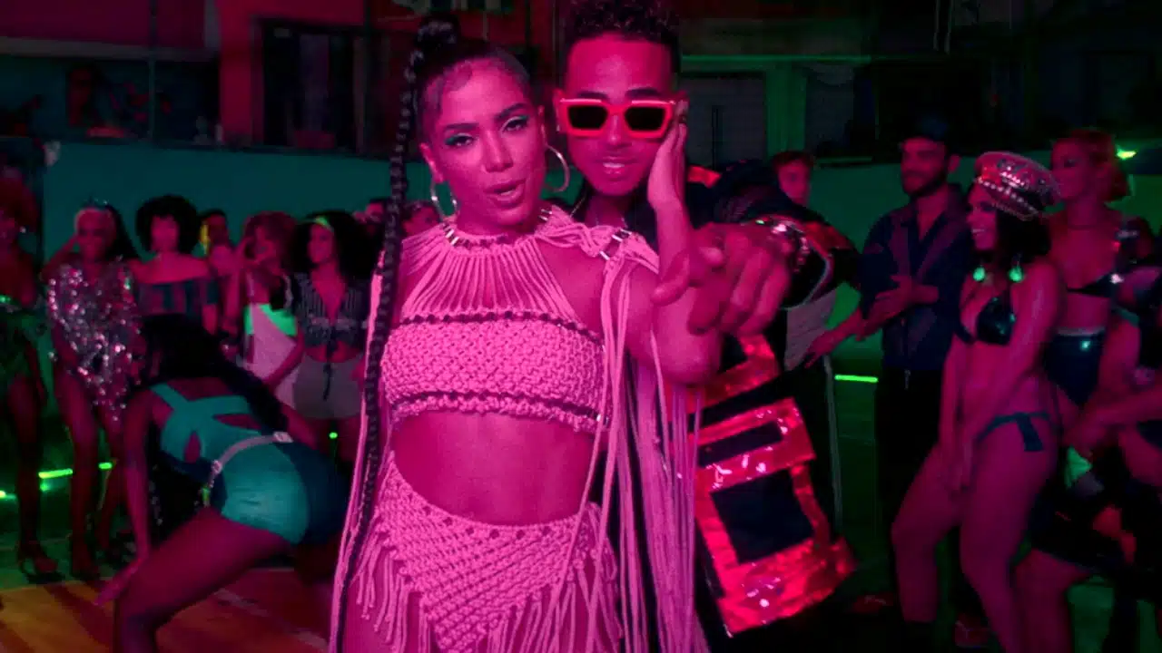 Anitta-e-Ozuna-se-Unem-em-Explosivo-Remix-de-'Gata-Only'