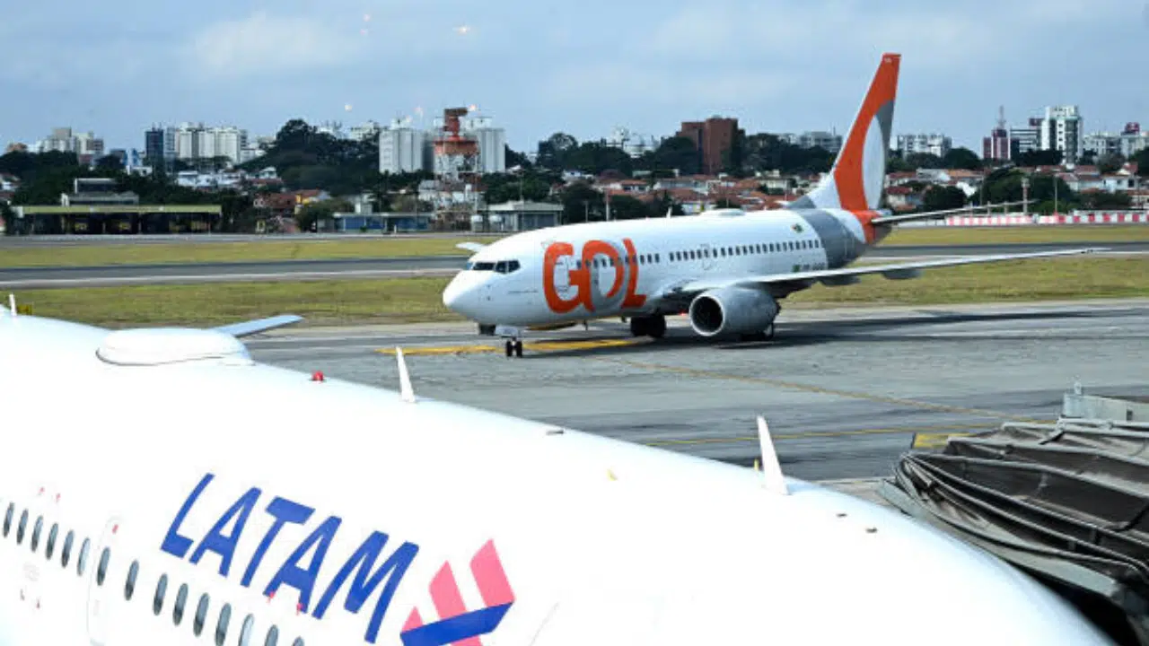 Foto Destaque: Gol e Latam (reprodução/Getty Images Embed/NurPhoto)