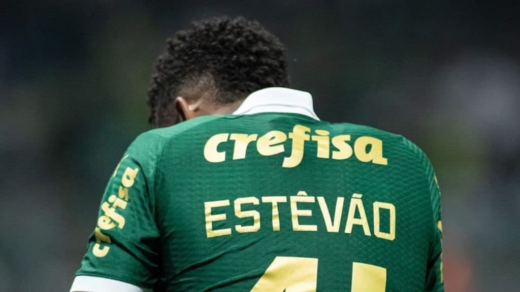 Estêvão, jogador do Palmeiras