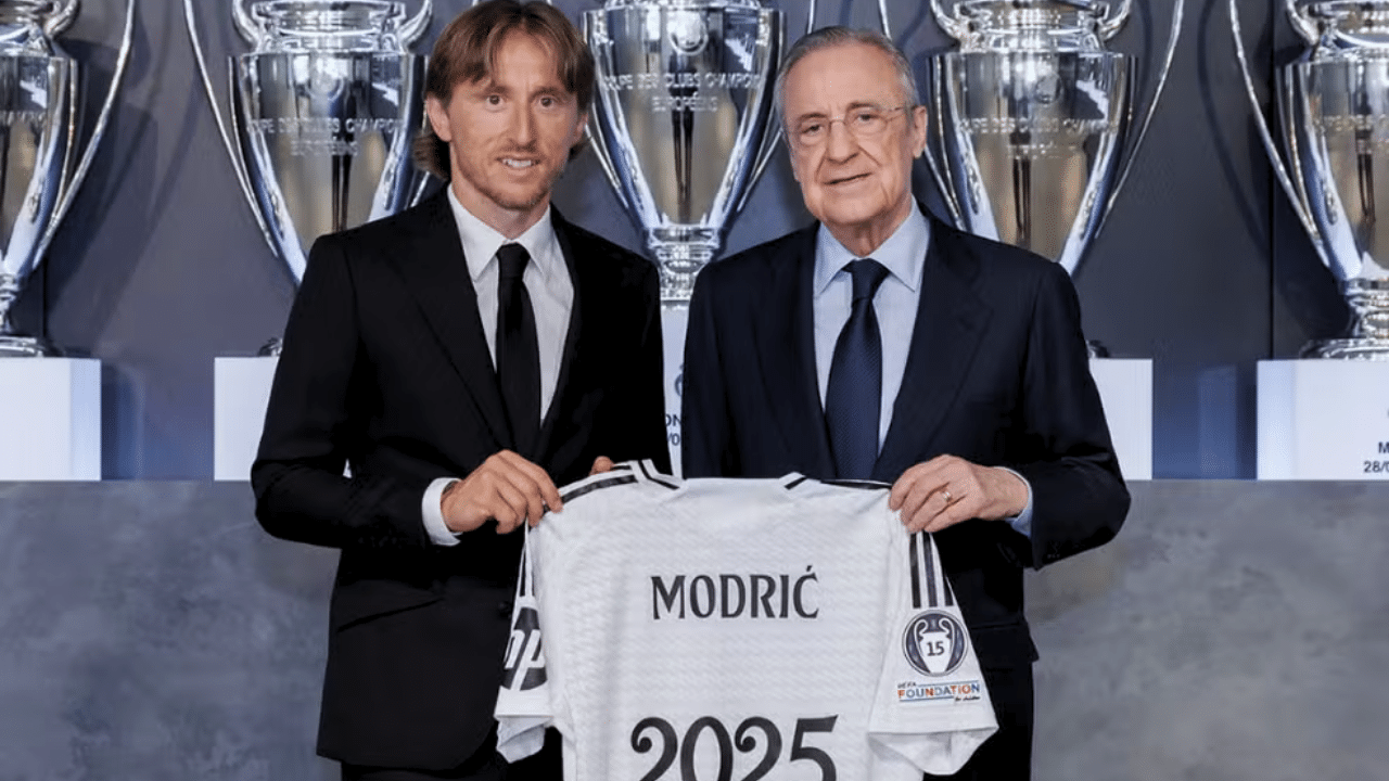 Modric renova contrato com Real Madrid até junho de 2025