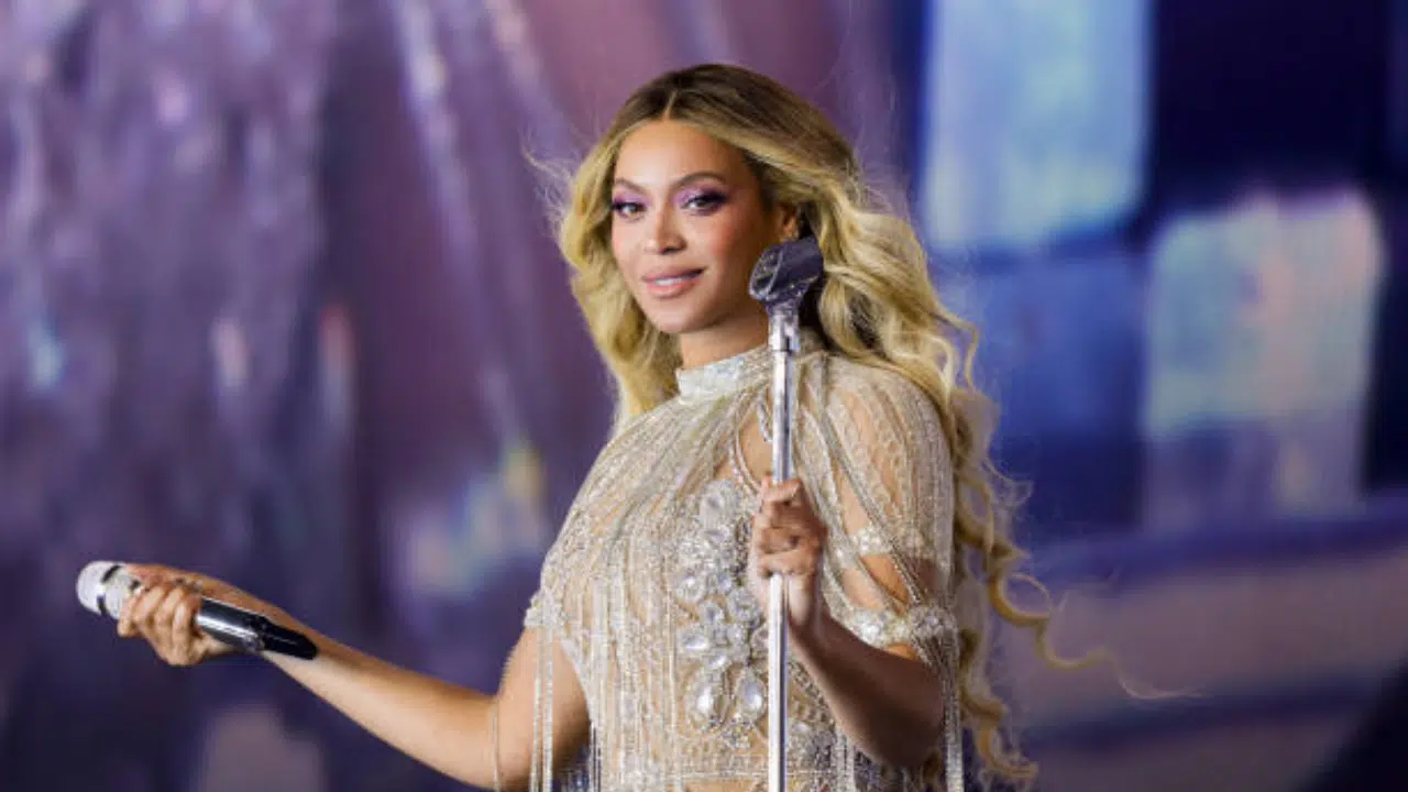 Beyoncé doa para bolsas de estudo em universidade da Bahia