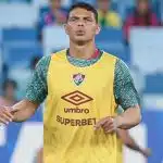 Fluminense volta a vencer no campeonato em reestreia de Thiago Silva