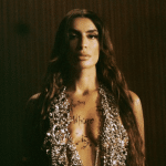 Foto destaque: Sevdaliza em divulgação do single ''Alibi'' (Foto: reprodução/Instagram/@sevdaliza)