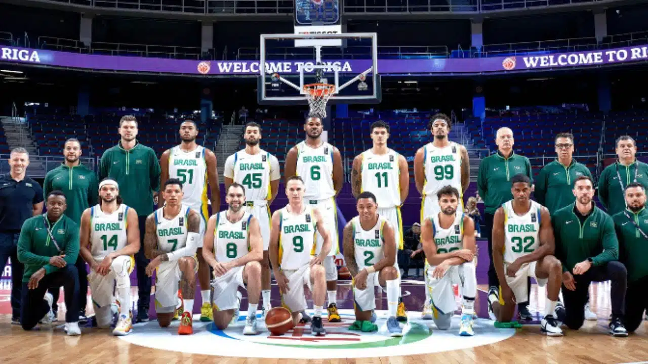 Time do basquete Brasil na disputa do Pré-Olímpico