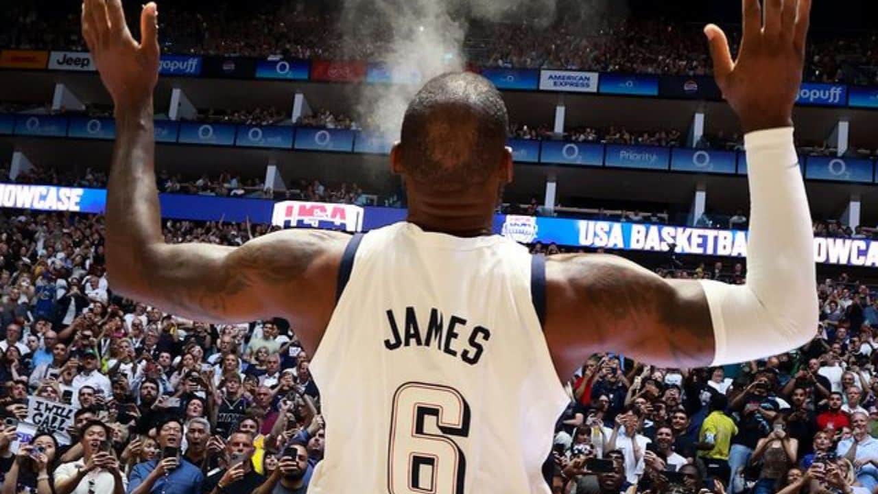 LeBron James, destaque da partida