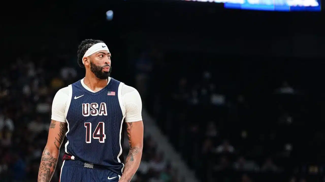 Anthony Davis, maior pontuador dos EUA na partida