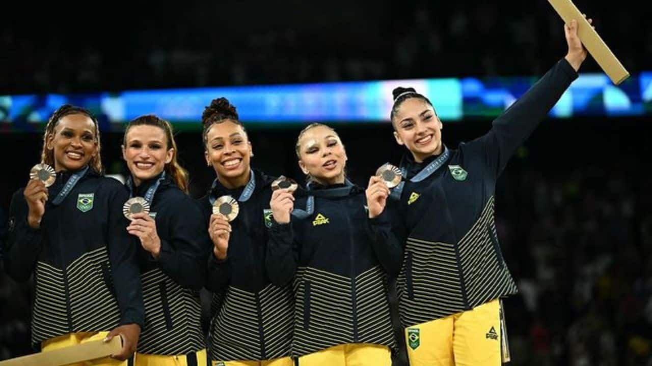 Brasil conquista bronze inédito por equipes na ginástica artística feminina