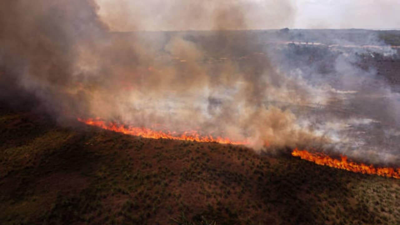 FAB-lança-336-mil-litros-de-água-no-combate-às-queimadas-no-Pantanal