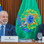 Presidente Lula com o ministro de Relações Institucionais, Alexandre Padilha