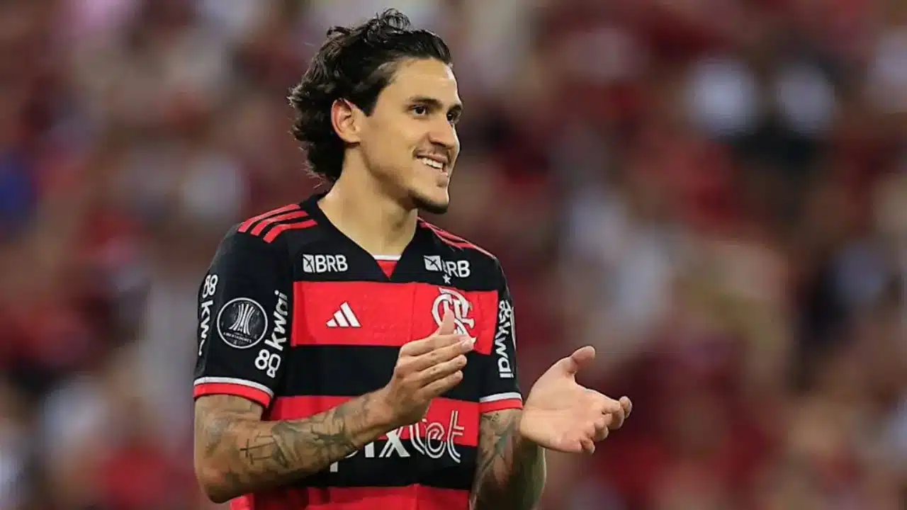 Pedro em um jogo pelo Flamengo