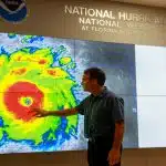 Furacão Beryl transforma em tempestade tropical