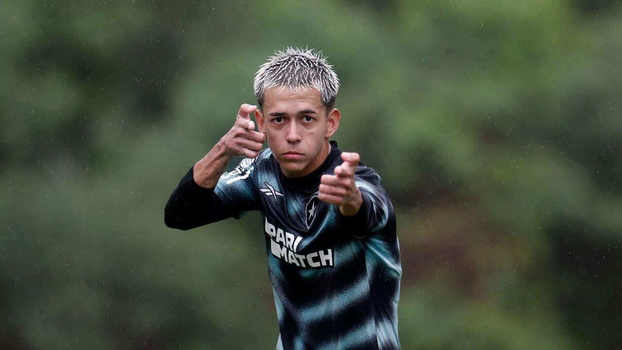 Segovinha em treino pelo Botafogo