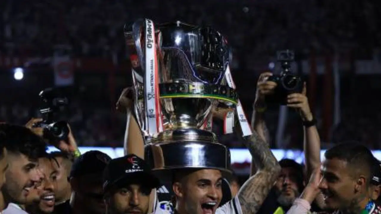 Foto Destaque: copa do brasil (reprodução/Getty Images Embed/MARCELLO ZAMBRANA)