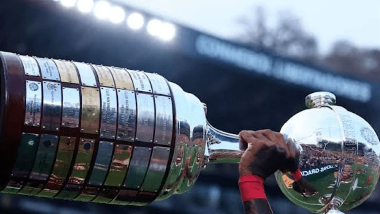 Foto Destaque: taça da libertadores (Franklin Jacome/Getty Images Embed)