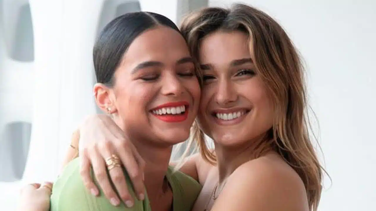 Bruna Marquezine e Sasha Meneghel