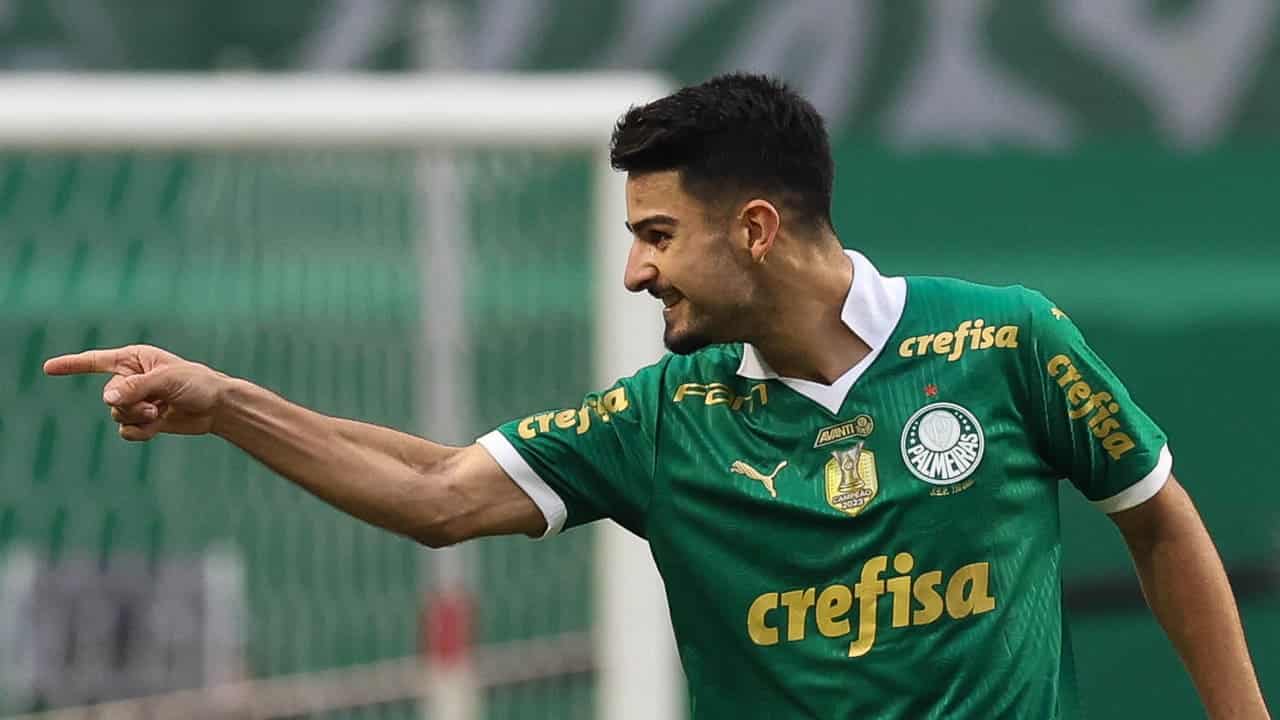 Flaco López comemora gol contra o São Paulo