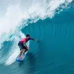 Gabriel Medina durante bateria nas quartas de final