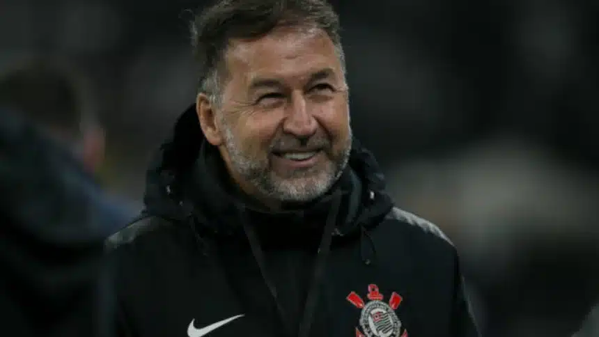 Presidente do Corithians em jogo contra o Red Bull Bragantino(Foto:reprodução/Getty Images embed/Ricardo Moreira)