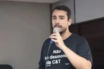 Christopher explica o afastamento de Anahí e Dulce no processo contra ex- empresário