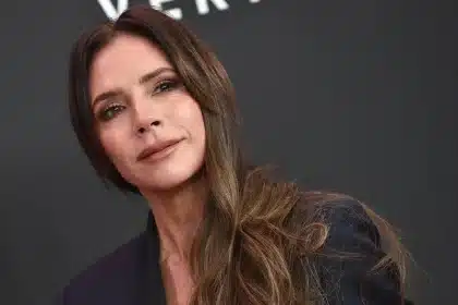 Victoria Beckham com novo corte de cabelo