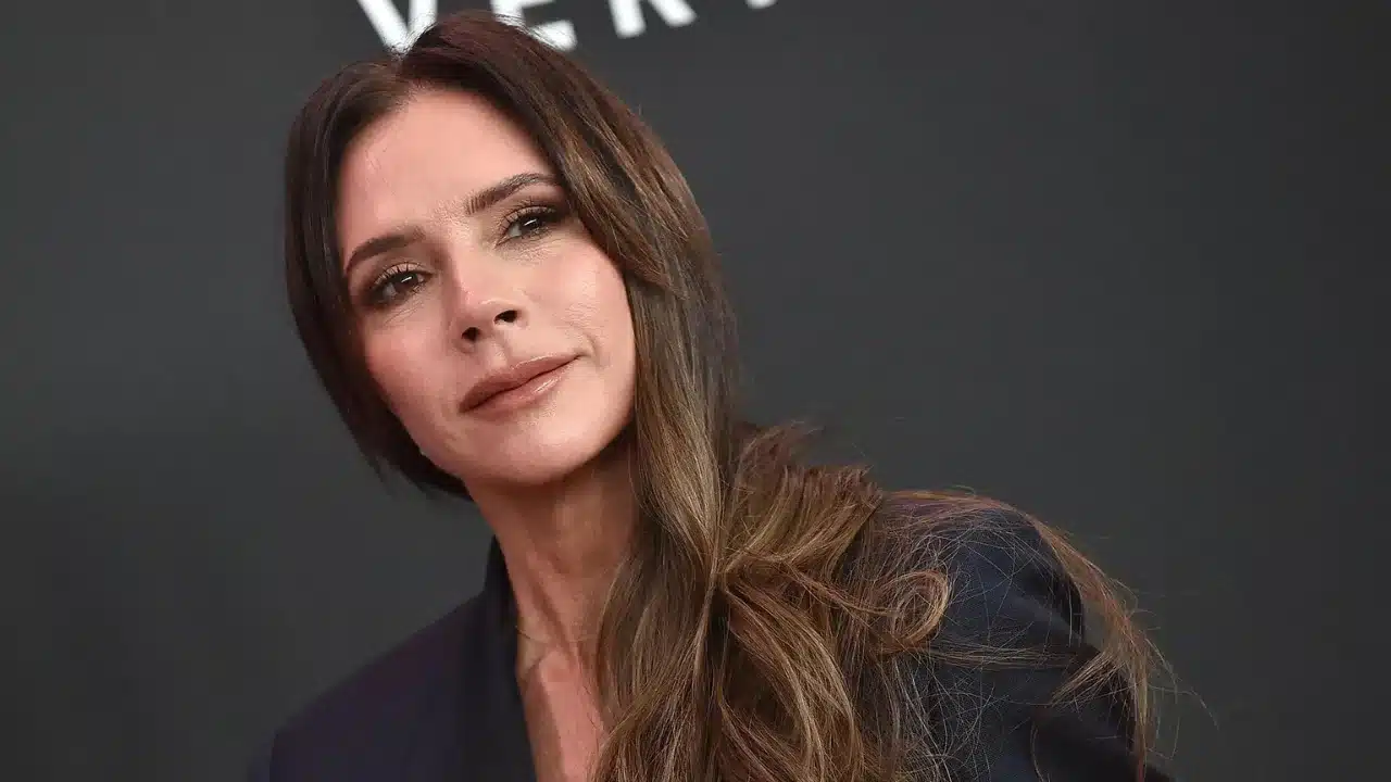 Victoria Beckham com novo corte de cabelo