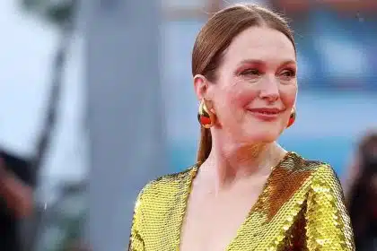 Julianne Moore no tapete vermelho do Festival de Veneza 2024