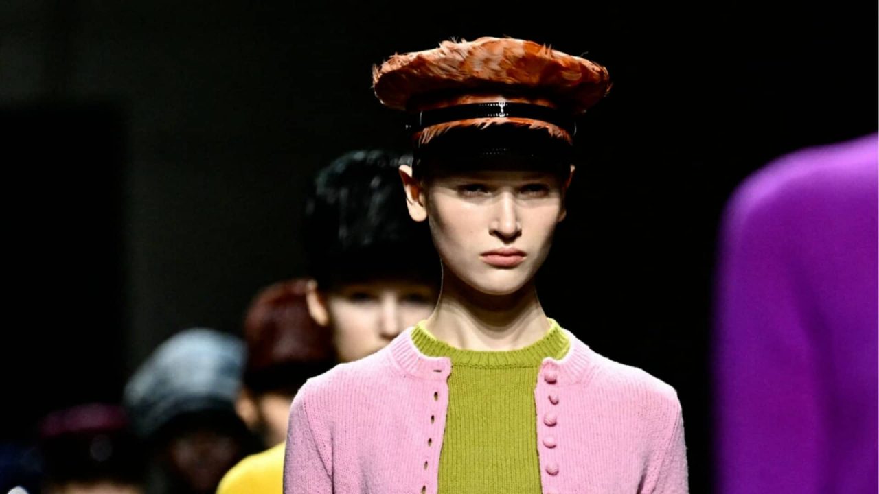 Desfile da Prada na primeira edição de 2024 da MFW e, como sempre, a grife é o ponto alto do evento