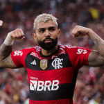 Gabigol retorna ao Flamengo e luta por espaço na "Era Tite"