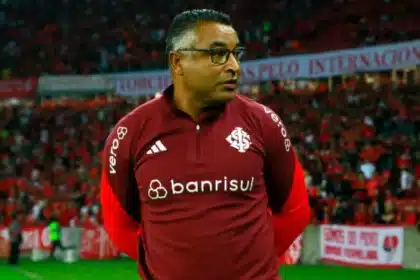 Técnico Roger em Jogo da Sul-americana