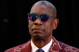 Dikembe Mutombo no Teatro