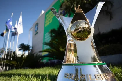 taça do brasileirão (Foto: Lucas Figueiredo/CBF)