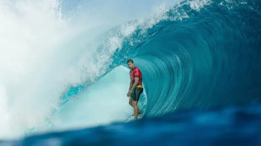 Campeão da WSL, John John Florence, confessa que sentiu medo ao competir contra Ítalo Ferreira