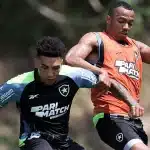 Igor Jesus e Marlon Freitas em treino do Botafogo