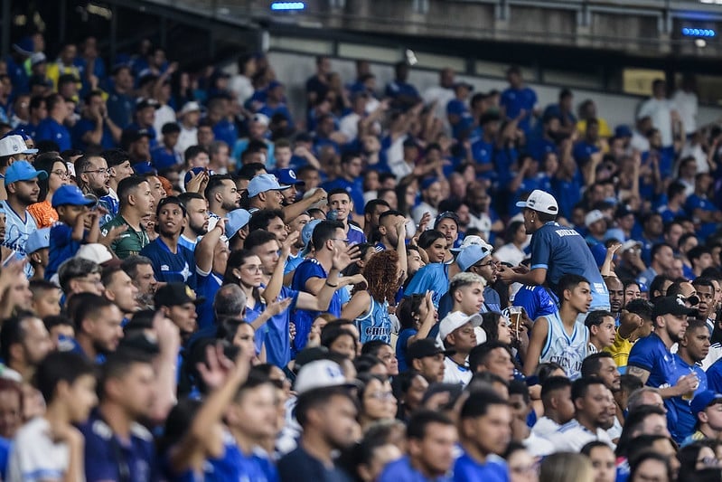 Torcida do Cruzeiro durante confronto contra o São Paulo