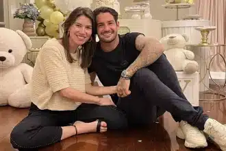 Após falecimento do pai, Rebeca Abravanel se declara ao marido Alexandre Pato