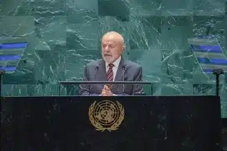 Lula discursa sobre a Cápsula do Futuro