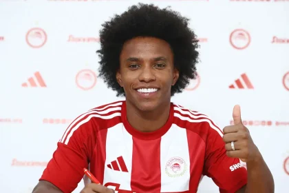 Willian, Ex-Corinthians, é anunciado pelo Olympiacos, da Grécia