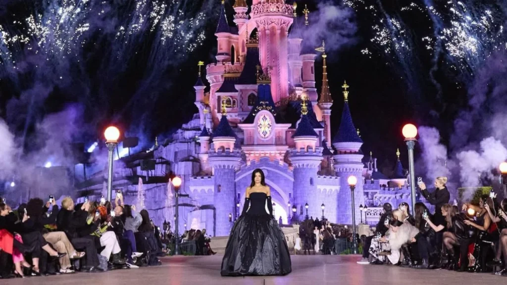 Kylie Jenner brilha na Paris Fashion Week 2024