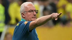 Brasil goleia o Peru sob comando de Dorival Júnior