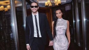 Após término, Kim Kardashian surpreende e mantém laços com Pete Davidson