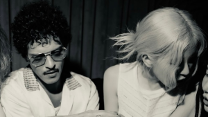 Bruno Mars e Rosé assumem liderança no Spotify Global