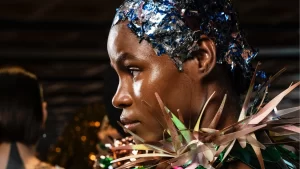 Gustavo Silvestre inova crochê em encerramento do primeiro dia da SPFW