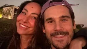 Sabrina Sato está grávida de Nicolas Prattes