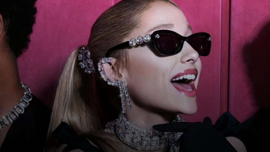 Ariana Grande em imagens promocionais para Swarovski