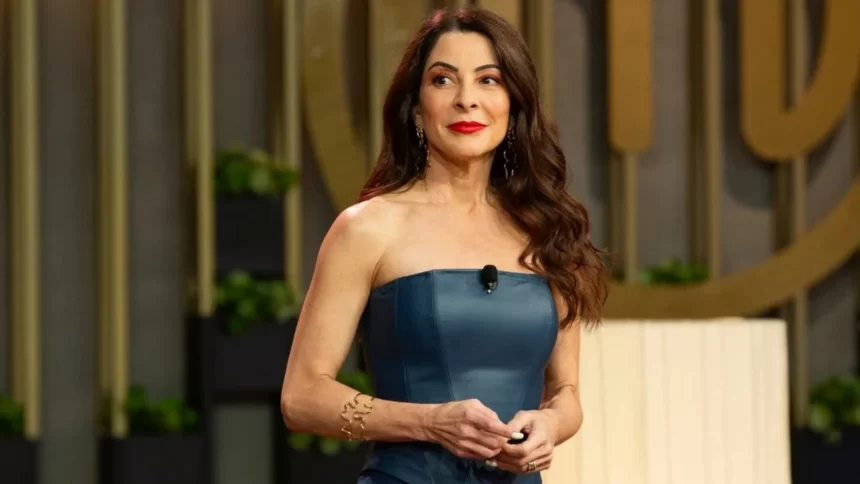 Ana Paula Padrão apresentando o Masterchef