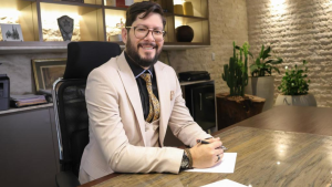 Dr. Maciel de Carvalho: o advogado que ajuda empresários a superarem endividamentos com resultados rápidos e eficientes
