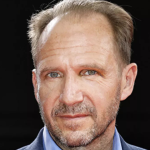 Foto destaque: Ralph Fiennes (reprodução/metrobiography.com)