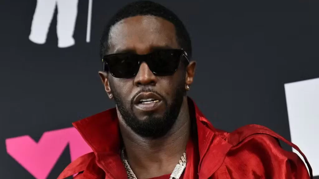 Diretamente da cadeia, Sean Diddy Combs mantém suas redes em dia