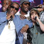 Foto destaque: Justin e Diddy (reprodução/Getty Images Embed/Larry Marano)